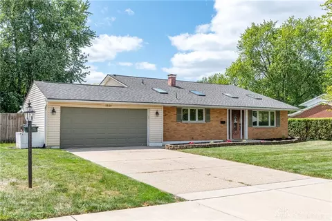 2530 E Stroop Rd, Kettering, OH 45440