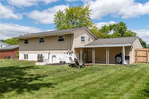 Exterior - 2530 E Stroop Rd, Kettering, OH 45440 photo 5 of 8