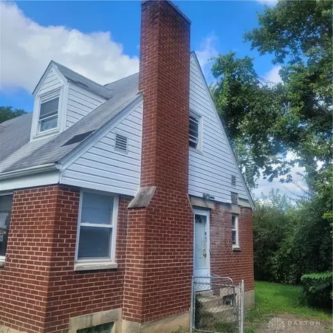 Exterior - 2350 Rustic Rd, Dayton, OH 45406 photo 2 of 2