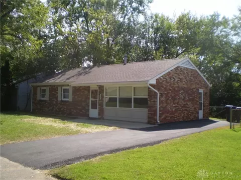 4225 Wolf Rd, Dayton, OH 45416