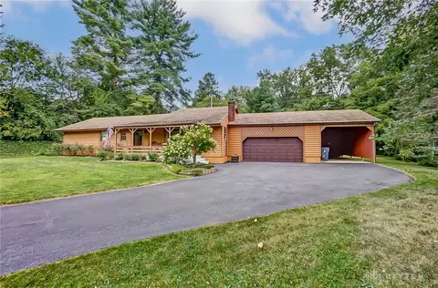 4088 Sierra Park Ter, Dayton, OH 45440