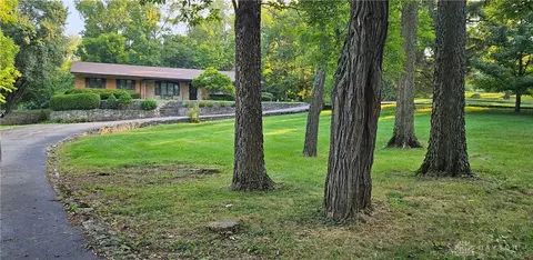 7585 Meeker Rd, Dayton, OH 45414