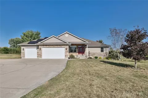 2230 Ernestine Dr, Middletown, OH 45042