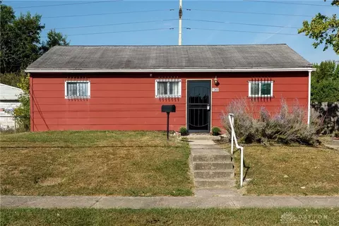 1369 Courter St, Dayton, OH 45417