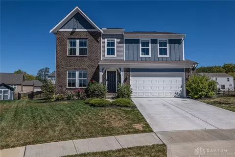 1639 Santee Ct, Fairborn, OH 45324