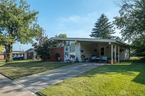 280 Gramercy Dr, Riverside, OH 45431 photo 2