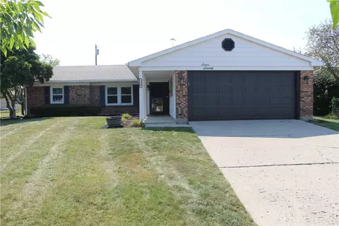770 Clarendon Rd, Troy, OH 45373