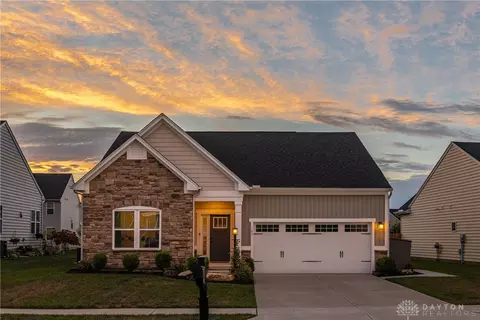 165 Rapids Dr, Fairborn, OH 45324
