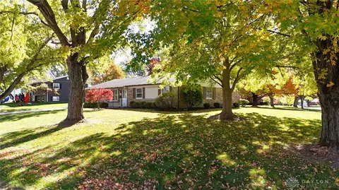 4212 Walbridge Trl, Beavercreek, OH 45430