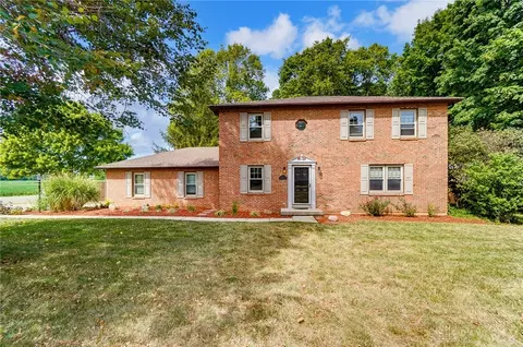 1484 Possum Run Ct, Bellbrook, OH 45305
