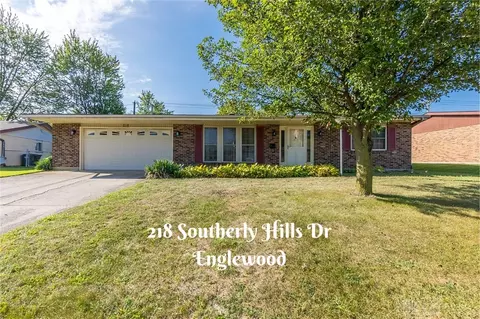 218 Southerly Hills Dr, Englewood, OH 45322