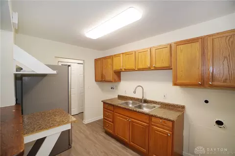 8848 Grenada Dr, Cincinnati, OH 45231 photo 5