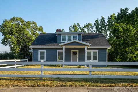 1425 Darst Ave, Dayton, OH 45403