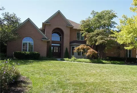 125 Edinburgh Dr, Springboro, OH 45066