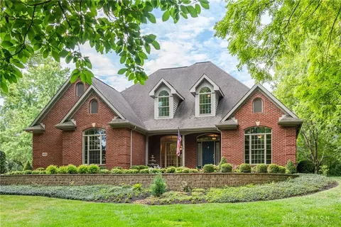 5465 Scarff Rd, New Carlisle, OH 45344