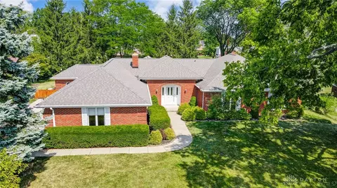 6756 Innsbruck Dr, Dayton, OH 45459