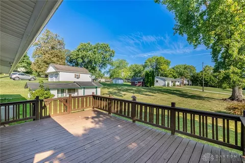 Exterior - 5776 Decker Rd, Franklin, OH 45005 photo 3 of 8