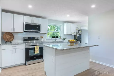 Kitchen - 5776 Decker Rd, Franklin, OH 45005 photo 1 of 7