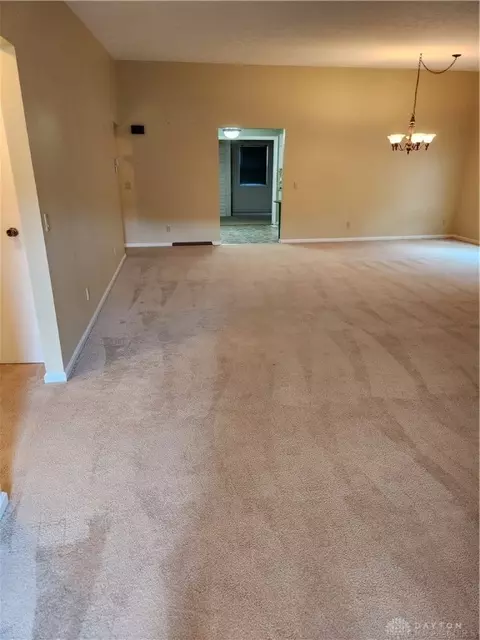 1153 Vester Ave, Springfield, OH 45503 photo 2