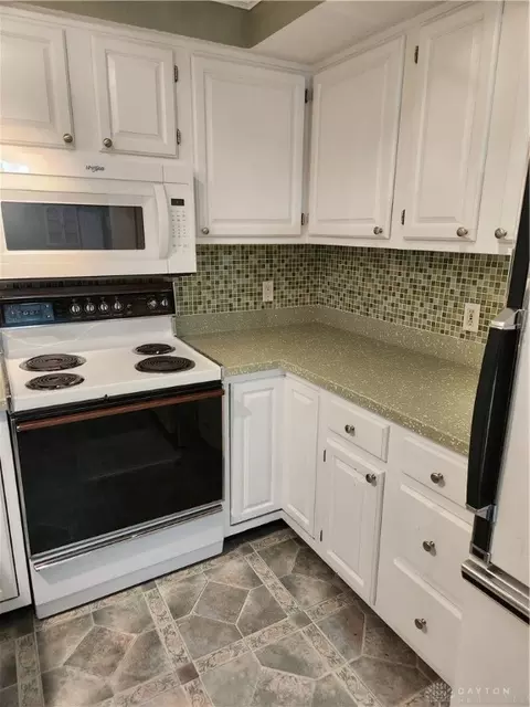 1153 Vester Ave, Springfield, OH 45503 photo 9