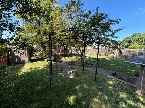 954 Selma Rd, Springfield, OH 45505 photo 8