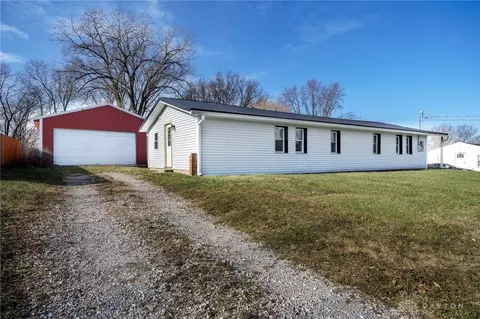 7215 Ellenridge Dr, Franklin, OH 45005