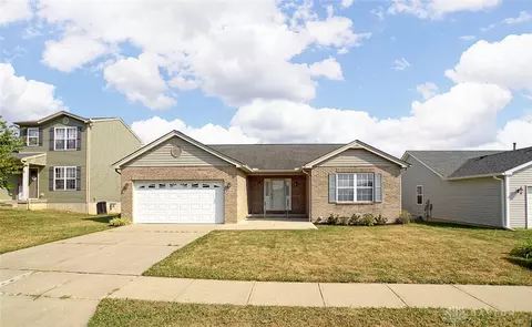 1248 Carriage Hill Ln, Hamilton, OH 45013