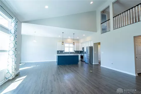 Living - 1525 Eagle Ct, Maineville, OH 45039 photo 1 of 3