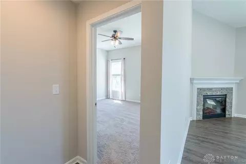 Entry Way - 1525 Eagle Ct, Maineville, OH 45039 photo 4 of 14