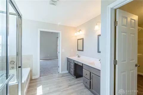 Bath - 1525 Eagle Ct, Maineville, OH 45039 photo 1 of 6