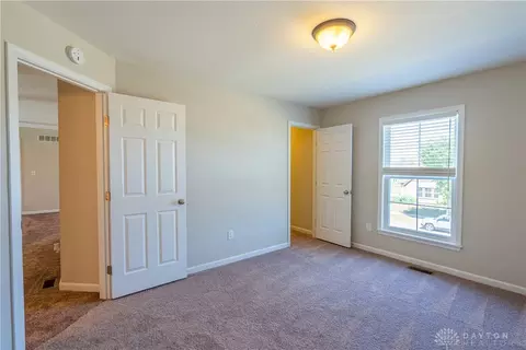 Bedroom - 1525 Eagle Ct, Maineville, OH 45039 photo 8 of 10