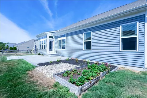 Exterior - 1525 Eagle Ct, Maineville, OH 45039 photo 3 of 7