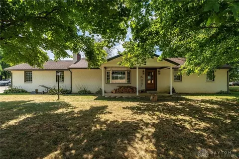 1298 SE Barrett Rd #SE, Greenfield, OH 45123