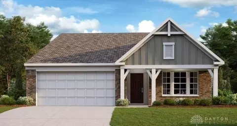 254 Quail Hollow Dr, Brookville, OH 45309