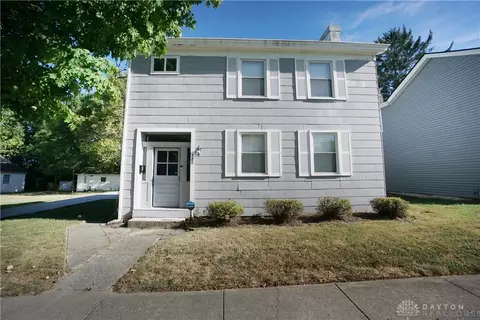 320 Pleasant St, Lebanon, OH 45036