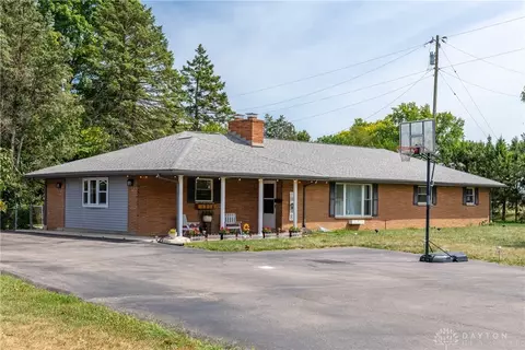 1216 S Alex Rd, Dayton, OH 45449