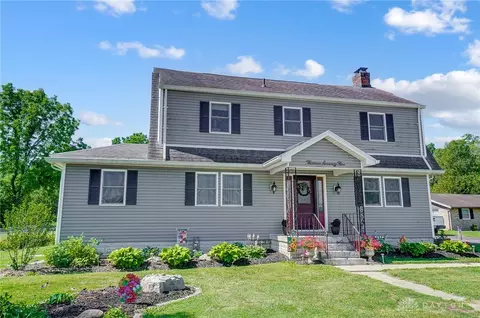 1375 W Possum Rd, Springfield, OH 45506