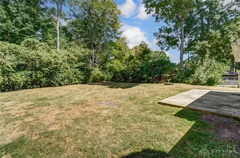Exterior - 1109 Mendota Ct, Dayton, OH 45420 photo 4 of 6