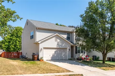 451 Thompson Dr, Fairborn, OH 45324