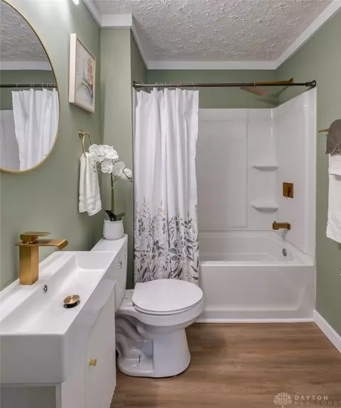 Bath - 1622 Mayo Ave, Kettering, OH 45409 photo 1 of 1