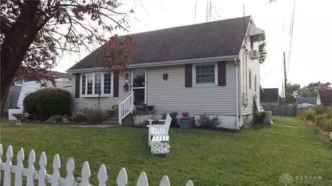 701 Rutgers Rd, Riverside, OH 45431