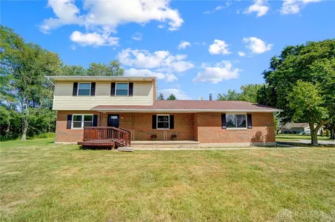 6311 Agenbroad Rd, Tipp City, OH 45371