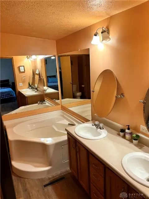 6365 Springfield Xenia Rd, Springfield, OH 45502 photo 7