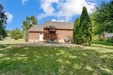400 N Claridge Dr, Kettering, OH 45429 photo 54