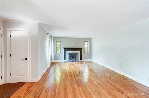 400 N Claridge Dr, Kettering, OH 45429 photo 9