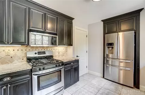 400 N Claridge Dr, Kettering, OH 45429 photo 18