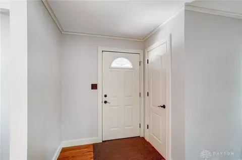 400 N Claridge Dr, Kettering, OH 45429 photo 8