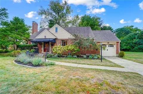 400 N Claridge Dr, Kettering, OH 45429 photo 4