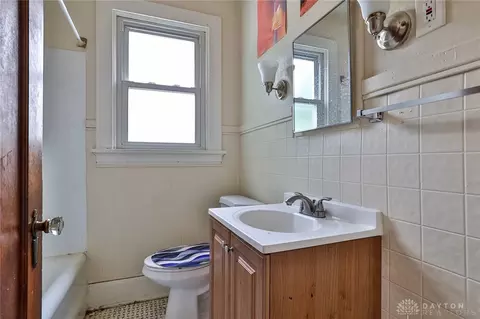 1819 Lawn Ave, Cincinnati, OH 45237 photo 17