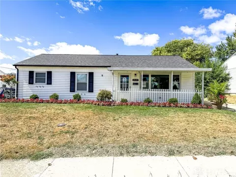 2601 Barryknoll St, Dayton, OH 45420